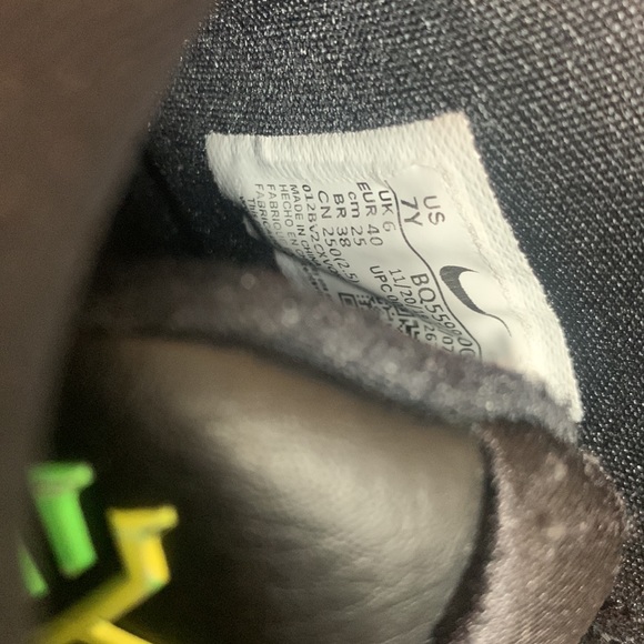 basketball shoes - Picture 9 of 9